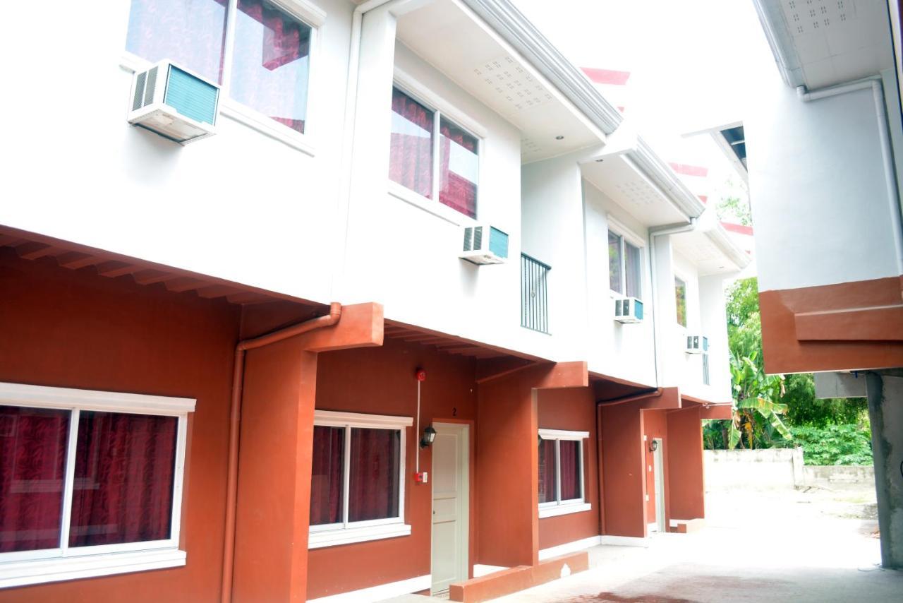 Ashley And Bill'S Suites 'N Garden Hotel And Vacation Homes Carcar City Kültér fotó
