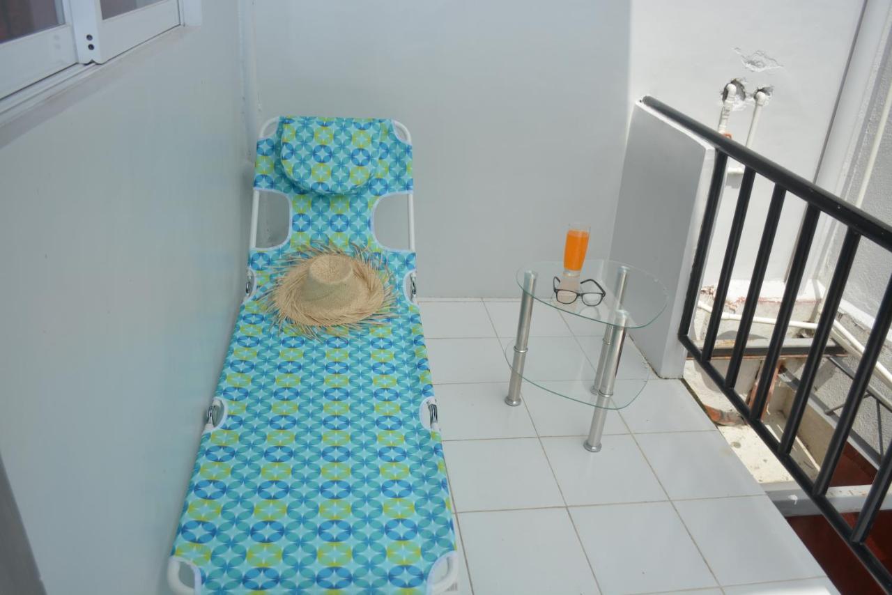 Ashley And Bill'S Suites 'N Garden Hotel And Vacation Homes Carcar City Kültér fotó